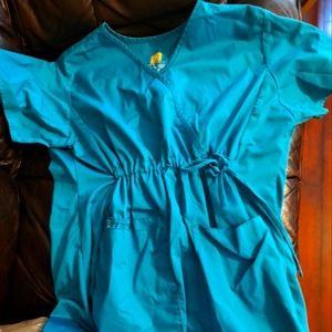 Wonderwink Large Maternity scrub top